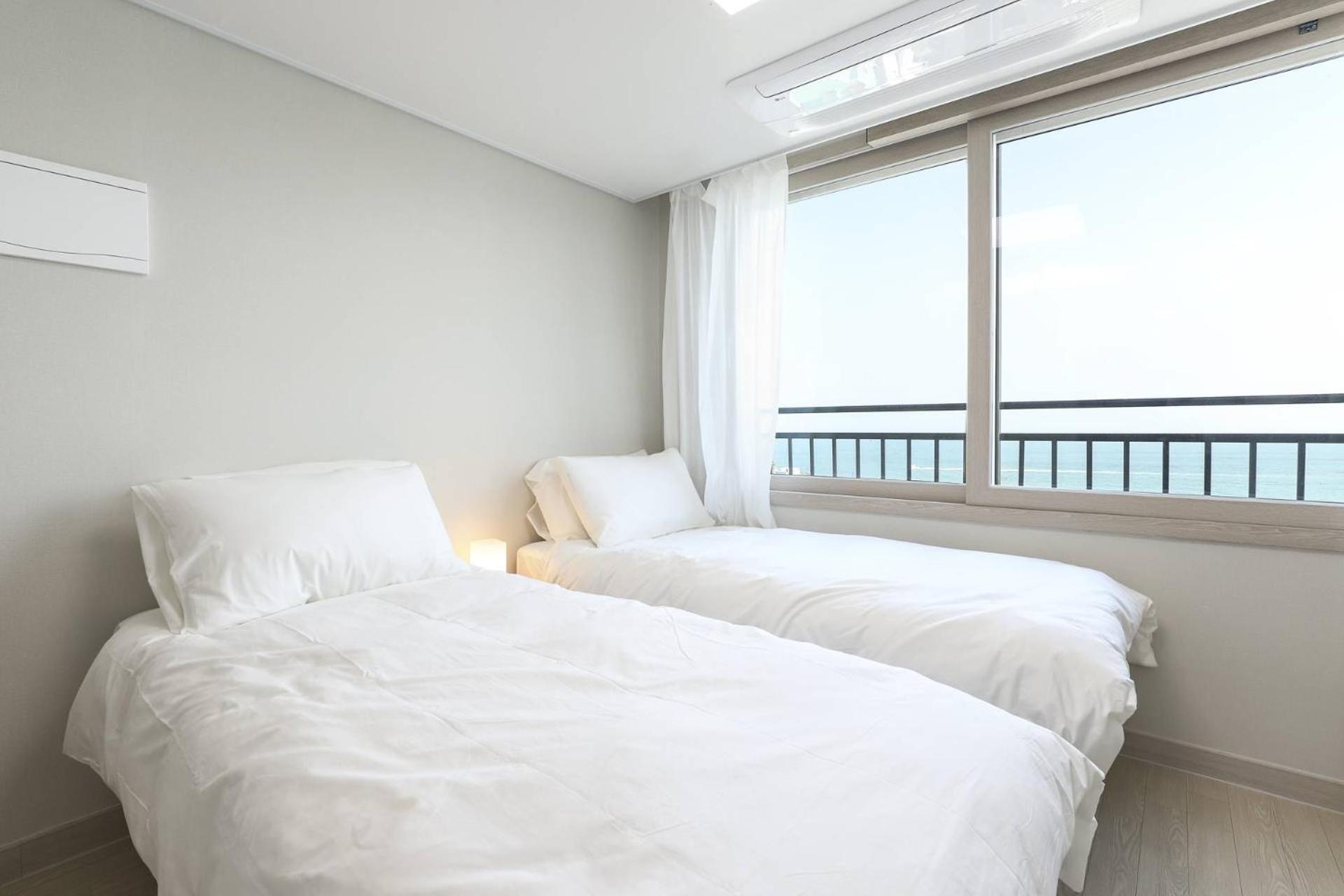 Hotel The First Ocean Songjeong Pusan Exteriér fotografie