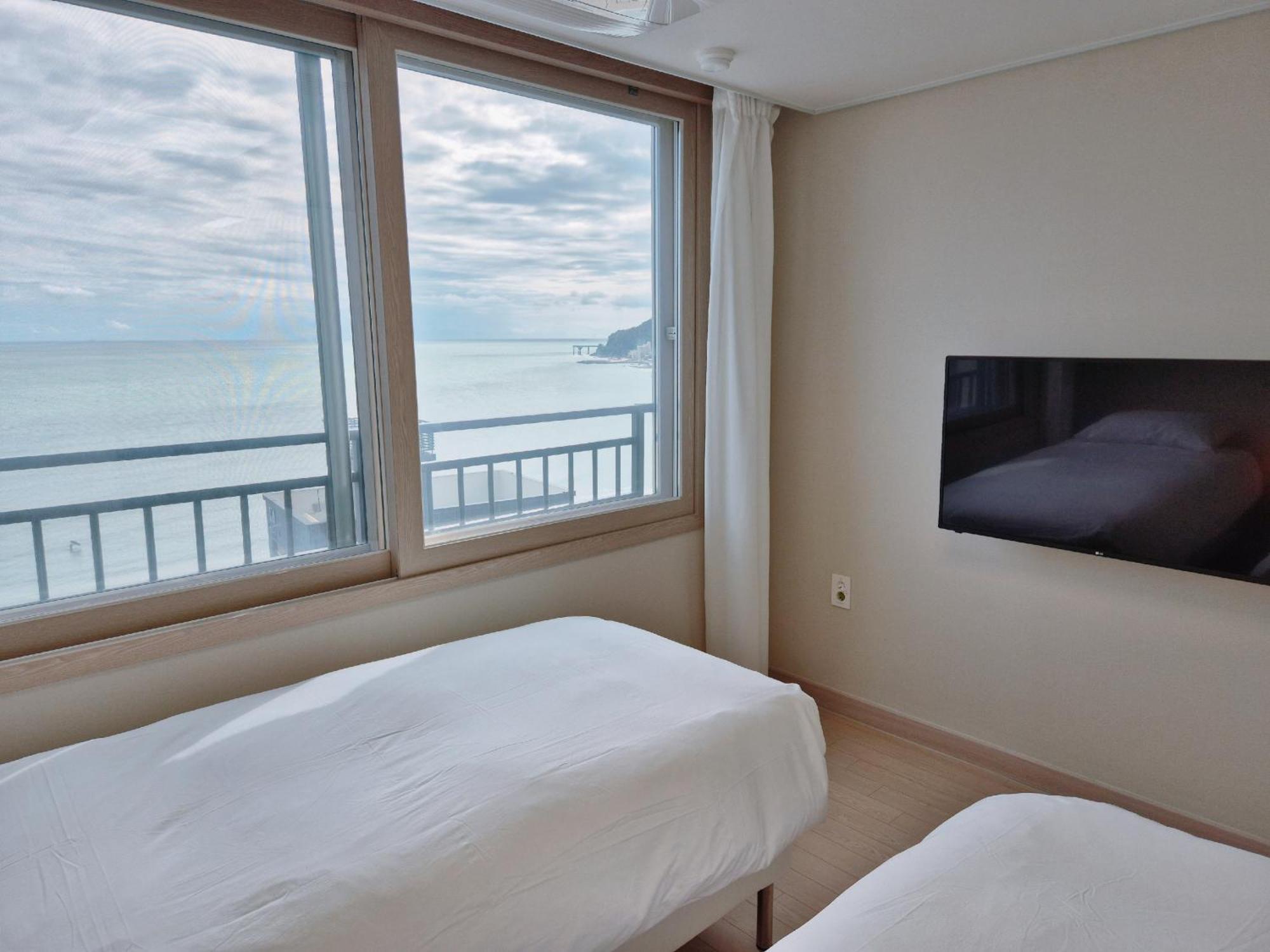 Hotel The First Ocean Songjeong Pusan Exteriér fotografie