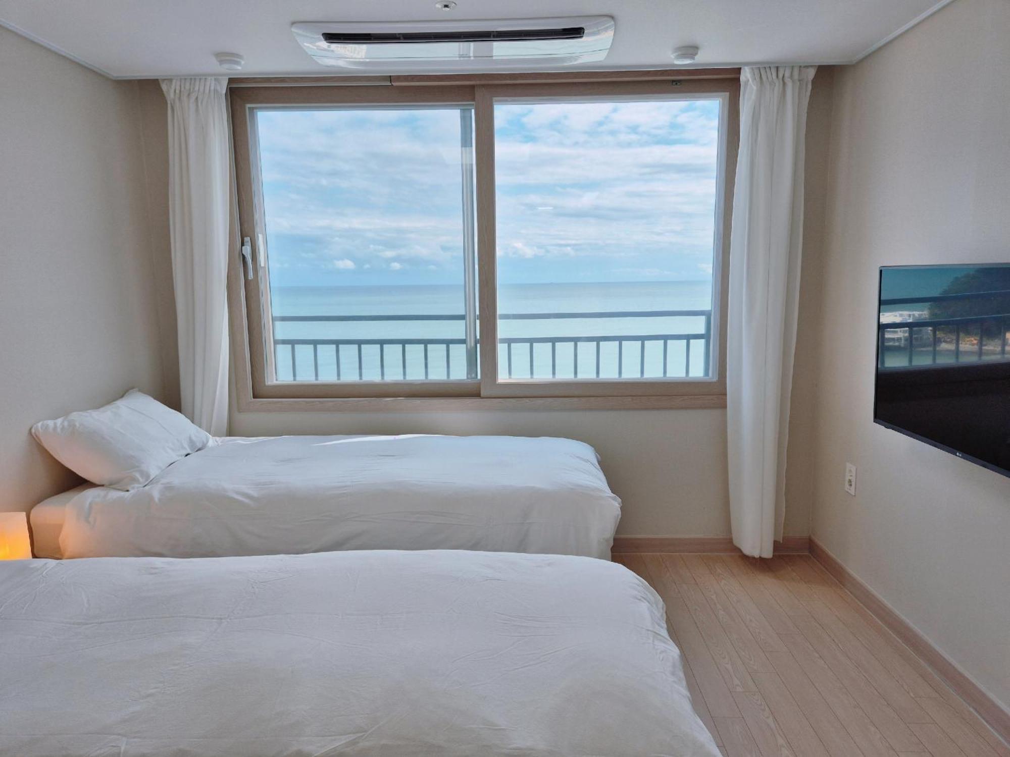Hotel The First Ocean Songjeong Pusan Exteriér fotografie
