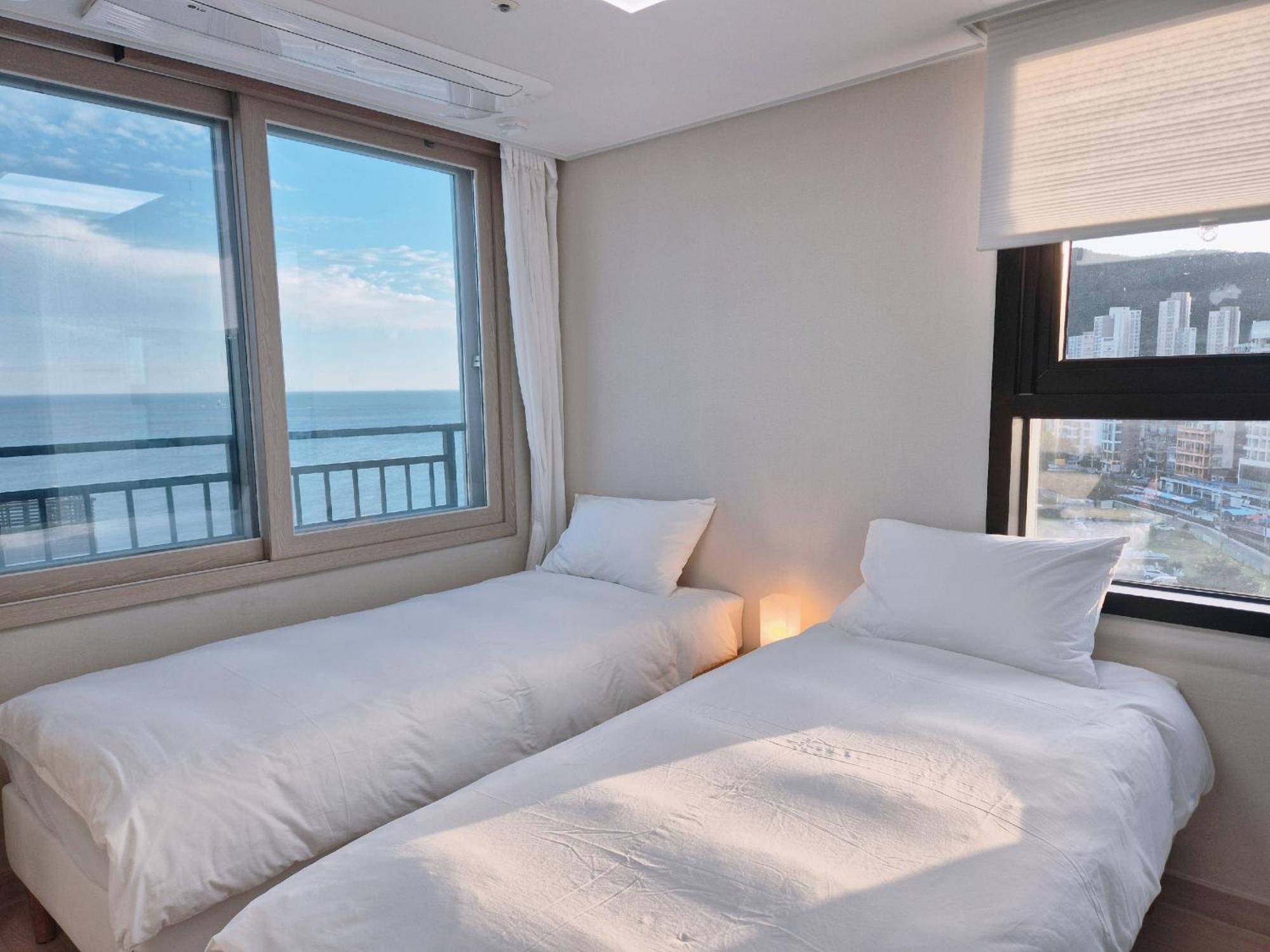 Hotel The First Ocean Songjeong Pusan Exteriér fotografie